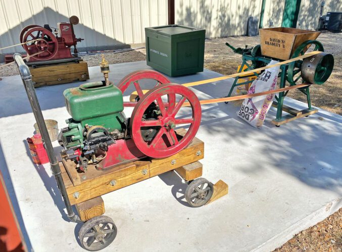 Restoring a David Bradley No. 8 Feed Grinder
